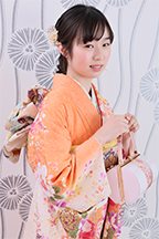 2025年成人のお嬢様